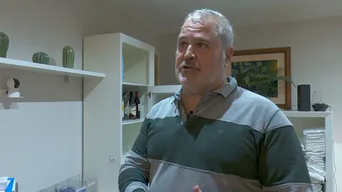 Convierten el piso en un prostíbulo. Convierten el piso en un prostíbulo.