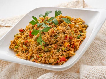 Sabroso y sano: la receta de ensalada de arroz crispy picante de Joseba Arguiñano