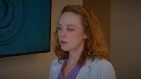 ¡El tiempo se detiene! Bahar ve a Evren en la azotea que fue testigo de su amor y el pasado vuelve con fuerza ¡El tiempo se detiene! Bahar ve a Evren en la azotea que fue testigo de su amor y el pasado vuelve con fuerza