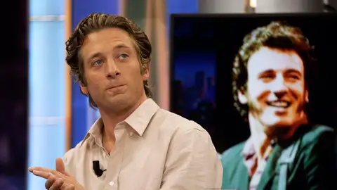 Jeremy Allen White habla sobre el precio de la fama: "Lo estoy asumiendo bien" Jeremy Allen White habla sobre el precio de la fama: "Lo estoy asumiendo bien"