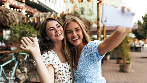 Amigas Amigas
