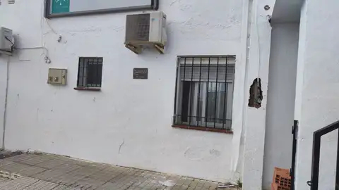 Fachada del consultorio de Darro Fachada del consultorio de Darro