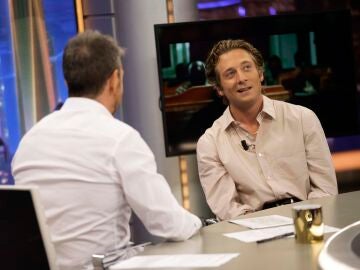 "Hacen que sepa qui&eacute;n soy realmente": las bonitas palabras de Jeremy Allen White hacia sus hijas