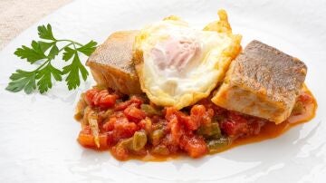 Karlos Arguiñano: receta de pisto manchego con bacalao, una bomba de nutrientes muy fácil de elaborar