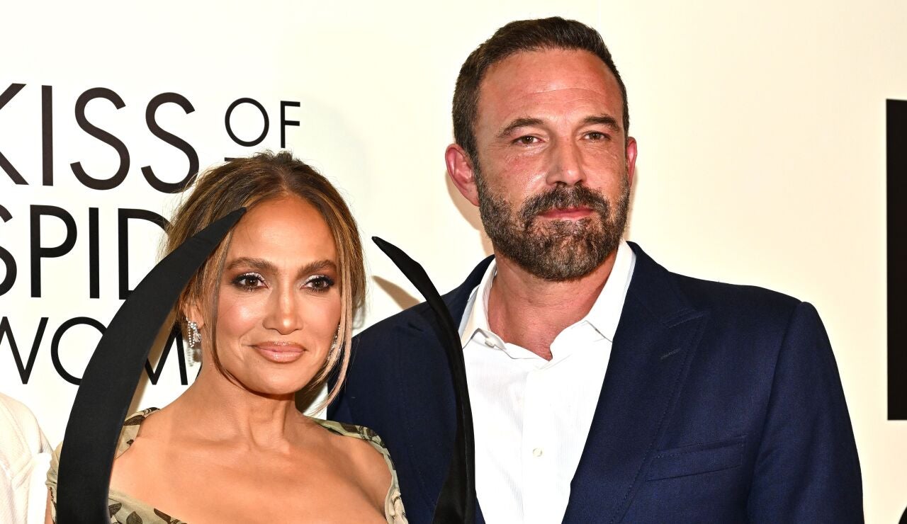 Ben Affleck y Jennifer Lopez en el estreno de El beso de la mujer ara&ntilde;a