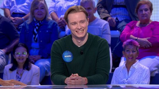 La memoria de Manu desata admiraci&oacute;n y bromas tras un panel sobre Rosal&iacute;a: &ldquo;&iexcl;Tra, tra!&rdquo;