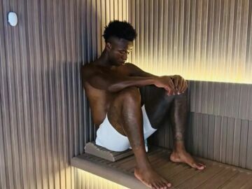 Vinícius Jr en una sauna