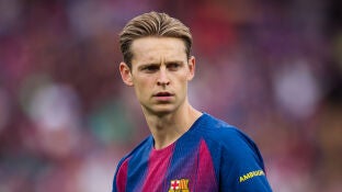 Frenkie de Jong con la camista del Barcelona