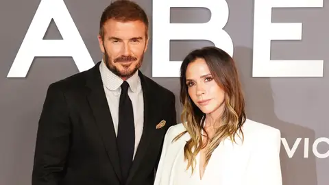Victoria Beckham documentary series premiere in London 08 October 2025, United Kingdom, London: English former footballer David Beckham and his wife Fashion designer Victoria Beckham arrive to attend the world premiere of the Netflix documentary series "Victoria Beckham" at the Curzon Mayfair. Photo: Ian West/PA Wire/dpa 08/10/2025 ONLY FOR USE IN SPAIN