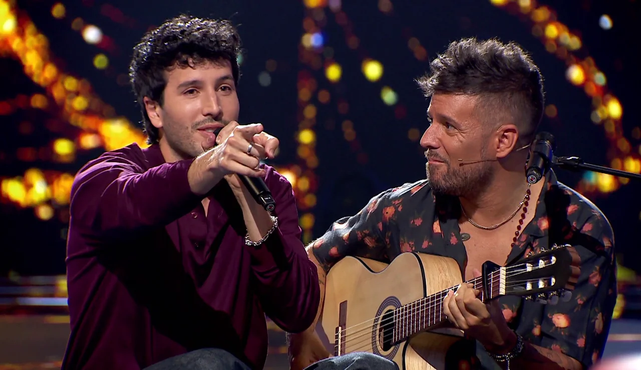 Emoción, verdad y sentido del humor: la improvisada canción de arrepentimiento de Sebastián Yatra a Mika en La Voz