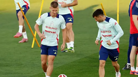 Dani Olmo, en un entrenamiento en Las Rozas Dani Olmo, en un entrenamiento en Las Rozas