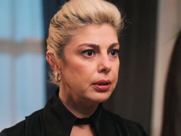 Pelin obliga a Gülgün a callar el secreto que puede destruir a la familia Korhan