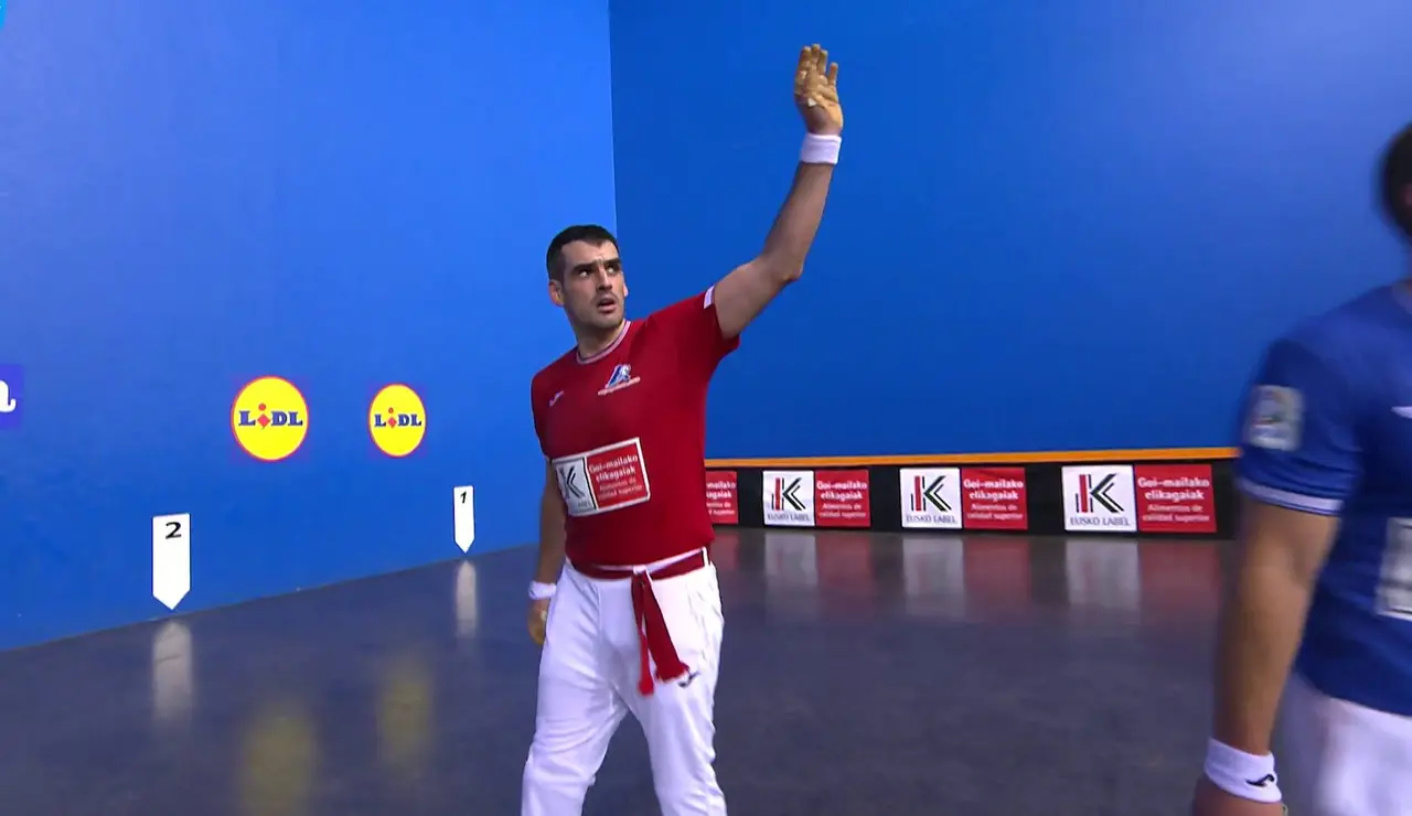 El Campeonato 4 1/2 Eusko Label recibe a Ezkurdia y Larrazabal: este domingo, sigue Frontón en Mega