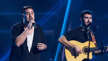 El trío Al liquindoi emociona con ‘Pájaros de barro’ en La Voz: “Suena a Cádiz puro” 