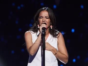 Las suplicas de Malú hacen efecto en Mika y pulsa por el quejío de Blanca Las suplicas de Malú hacen efecto en Mika y pulsa por el quejío de Blanca
