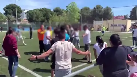 LaLiga y Puma, juntos para acabar con las peleas entre adultos: 'Aquí se juega a jugar' LaLiga y Puma, juntos para acabar con las peleas entre adultos: 'Aquí se juega a jugar'