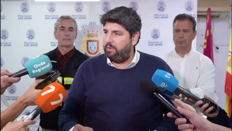  López Miras abala las labores de los servicios de emergencia y la responsabilidad de los vecinos