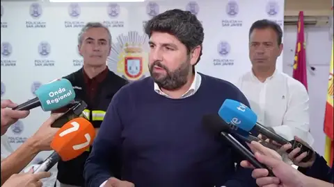López Miras abala las labores de los servicios de emergencia y la responsabilidad de los vecinos López Miras abala las labores de los servicios de emergencia y la responsabilidad de los vecinos