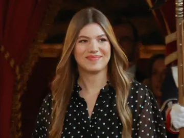 La infanta Sofía en el besamanos en el Palacio Real La infanta Sofía en el besamanos en el Palacio Real