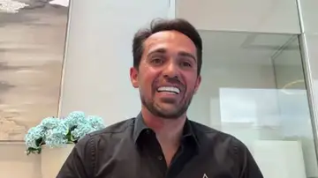 Alberto Contador en conexión con Antena 3 Deportes Alberto Contador en conexión con Antena 3 Deportes