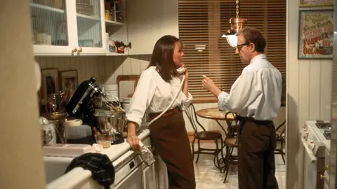 Diane Keaton y Woody Allen en Misterioso asesinato en Manhattan Diane Keaton y Woody Allen en Misterioso asesinato en Manhattan