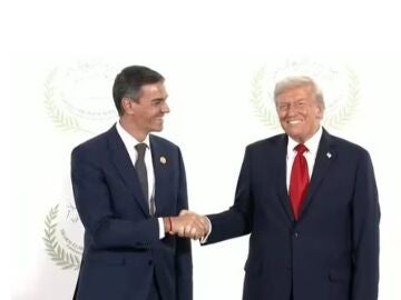 Sánchez y Trump se saludan con normalidad una semana después de pedir expulsar a España de la OTAN