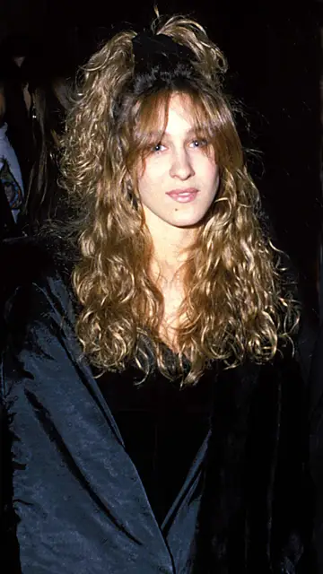 Sarah Jessica Parker con un scrunchie Sarah Jessica Parker con un scrunchie