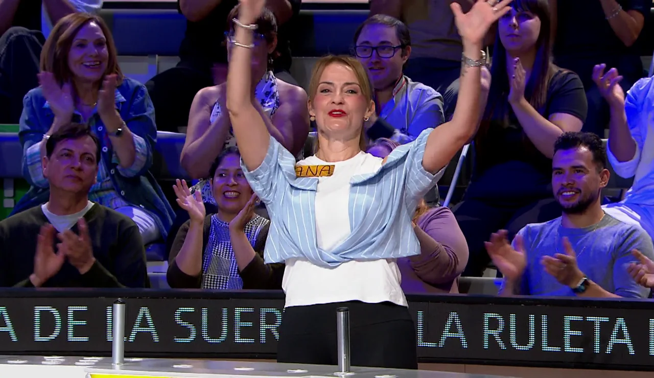 Ana se gana la expectación de todo el mundo con su historia