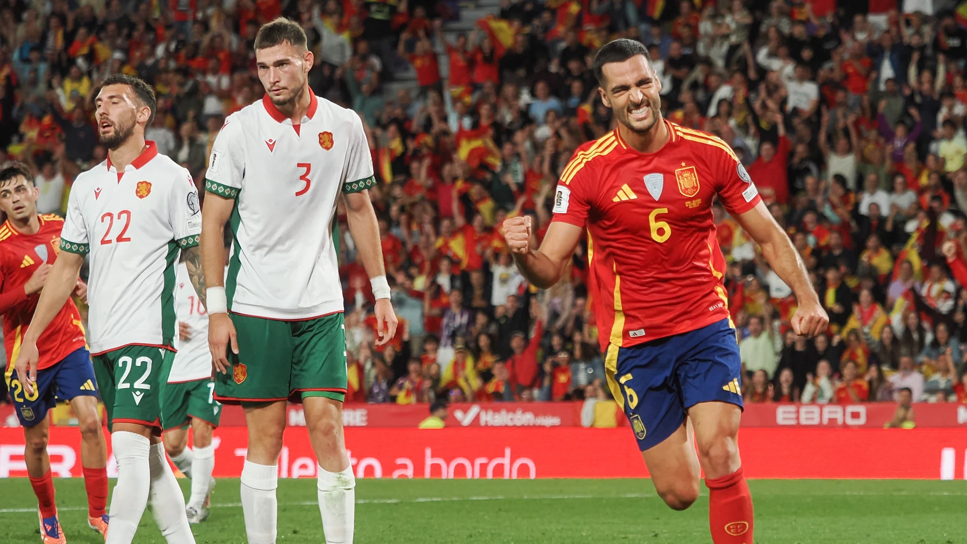 Mikel Merino celebra el gol ante Bulgaria Mikel Merino celebra el gol ante Bulgaria