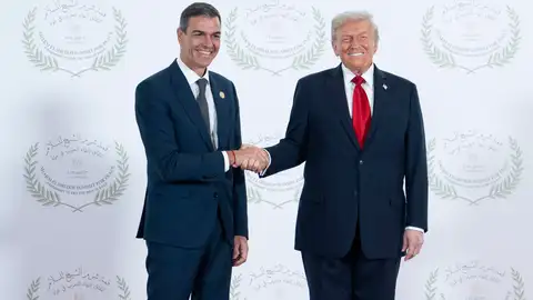 Saludo entre Trump y Sánchez Saludo entre Trump y Sánchez