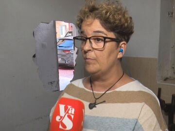 Blanca logra escapar de la DANA abriendo un agujero en la pared: "Fue una tromba de agua con nosotros dentro"