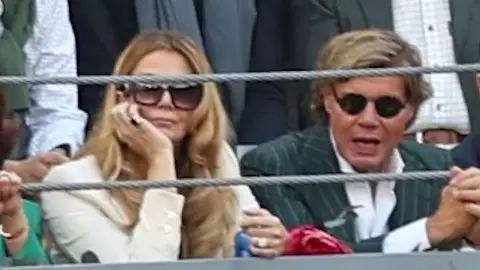Sofía Mazagatos y Tito Pajares, en la plaza de toros de Las Ventas Sofía Mazagatos y Tito Pajares, en la plaza de toros de Las Ventas
