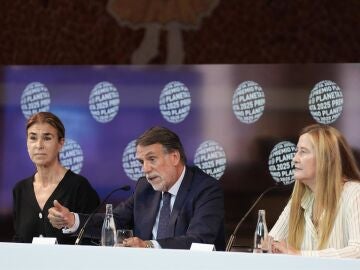 Las novelas finalistas del Premio Planeta abordan preocupaciones actuales e irrumpe la fantasía Las novelas finalistas del Premio Planeta abordan preocupaciones actuales e irrumpe la fantasía