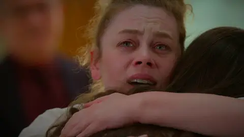 Bahar y Umay vuelven a encontrarse tras los días más duros de su vida Bahar y Umay vuelven a encontrarse tras los días más duros de su vida