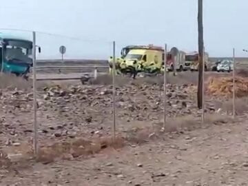 Choque entre un autobús y un coche en Gran Canaria