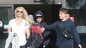 Britney Spears con sus dos hijos en 2018 Britney Spears con sus dos hijos en 2018