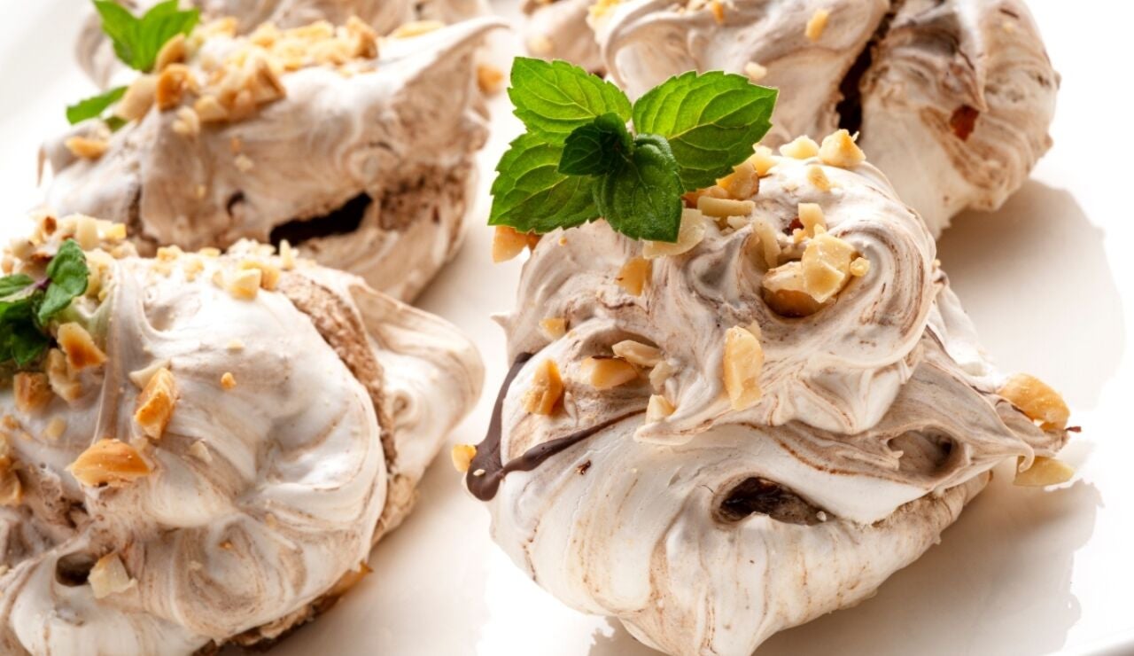 Merenguitos con avellanas, receta de postre expr&eacute;s de Karlos Argui&ntilde;ano