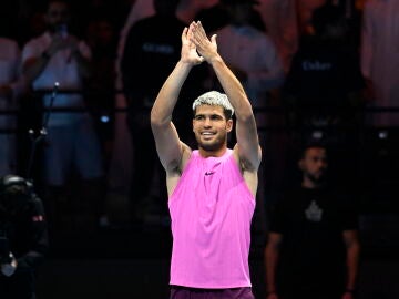 Carlos Alcaraz celebra su victoria ante Fritz en el Six Kings Slam