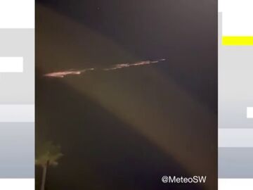 Una bola de fuego y un terremoto en Tenerife