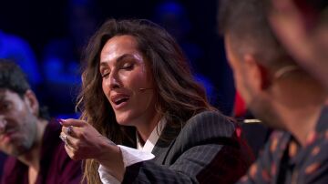 Malú canta en La Voz