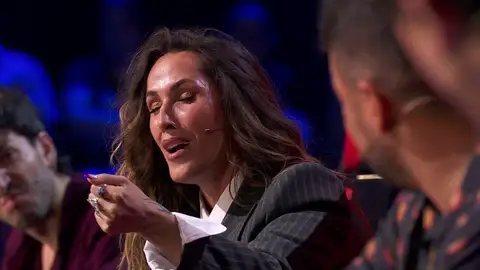 Malú canta en La Voz Malú canta en La Voz