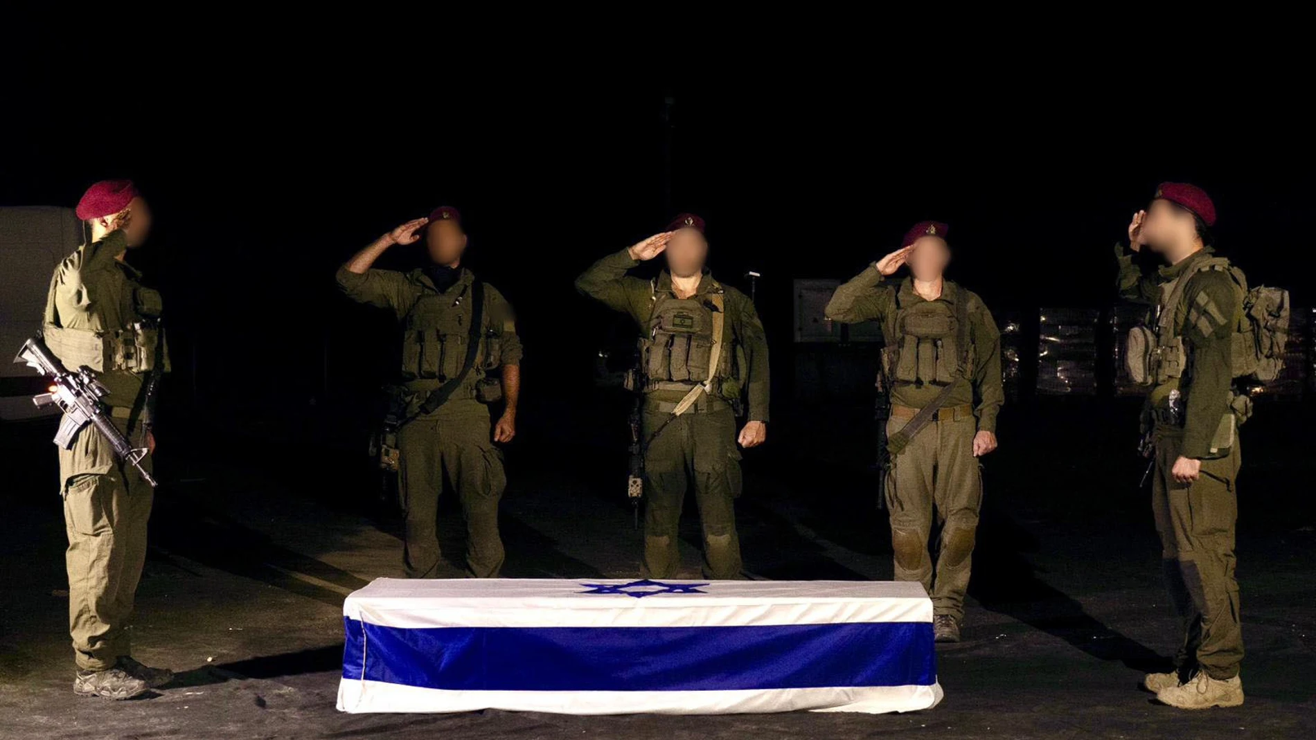 Ceremonia llevada a cabo por el ejército Israelí en Gaza en memoria del secuestrado israelí Eliyahu Margalit Ceremonia llevada a cabo por el ejército Israelí en Gaza en memoria del secuestrado israelí Eliyahu Margalit