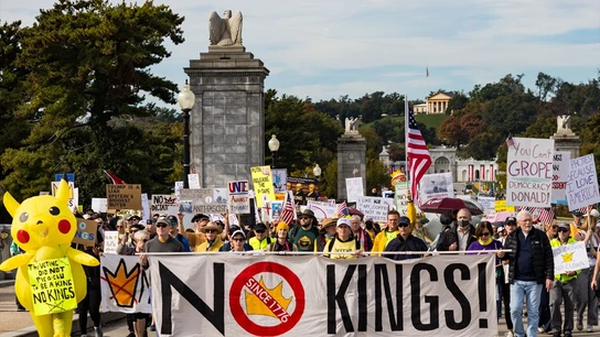 Millones de personas protestan en Europa y EEUU contra Trump bajo el lema "No Kings" Millones de personas protestan en Europa y EEUU contra Trump bajo el lema "No Kings"