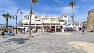 Málaga.- Turismo.- Ayuntamiento de Mijas apuesta por un modelo turístico "equilibrado y con visión de futuro" (Foto de ARCHIVO) Playa Torreón Mijas turismo, turistas EUROPA PRESS 12/05/2022
