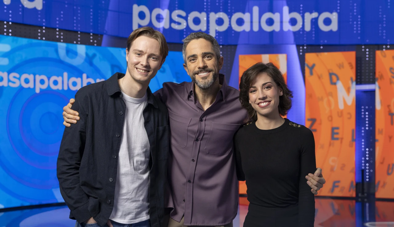 El regalo de Roberto Leal a Manu y a Rosa: compone una canción sobre su duelo en Pasapalabra