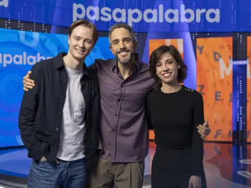 El regalo de Roberto Leal a Manu y a Rosa: compone una canción sobre su duelo en Pasapalabra El regalo de Roberto Leal a Manu y a Rosa: compone una canción sobre su duelo en Pasapalabra