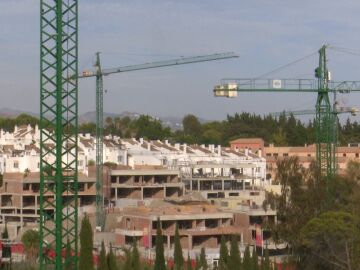 Grúas de construcción de vivienda