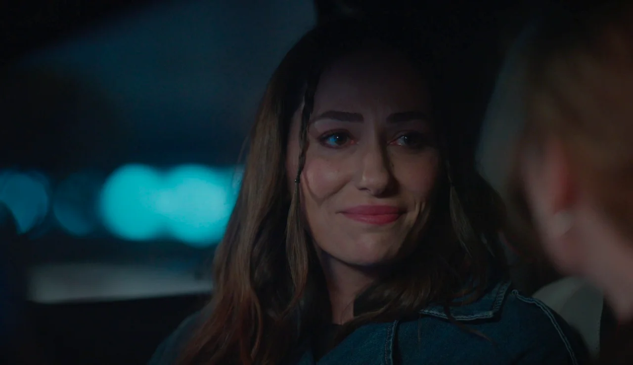 Bahar se aparta y deja el camino libre a Naz para vivir su historia de amor con Evren