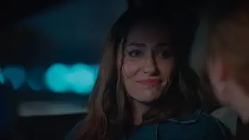 Bahar se aparta y deja el camino libre a Naz para vivir su historia de amor con Evren Bahar se aparta y deja el camino libre a Naz para vivir su historia de amor con Evren