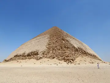Pirámide Acodada de Guiza, Egipto Pirámide Acodada de Guiza, Egipto
